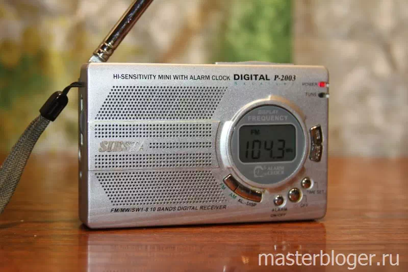 SIESTA P-2003 - красивый винтажный переносной цифровой радиоприемник